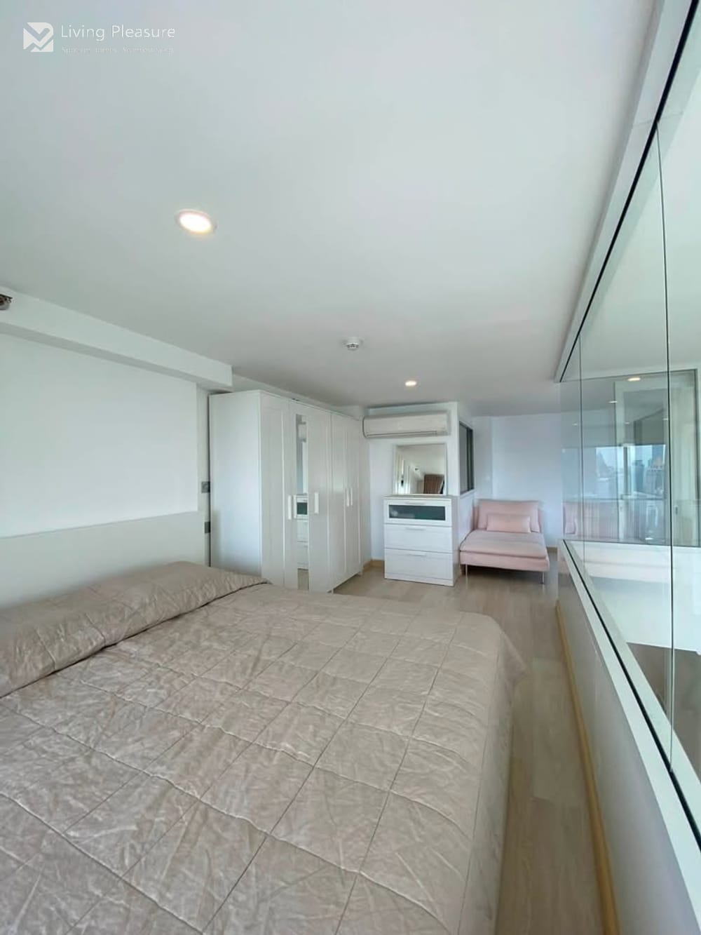 2-Bedroom Condo for Rent in Knightsbridge Prime Sathorn, Near BTS Chong Nonsi 9