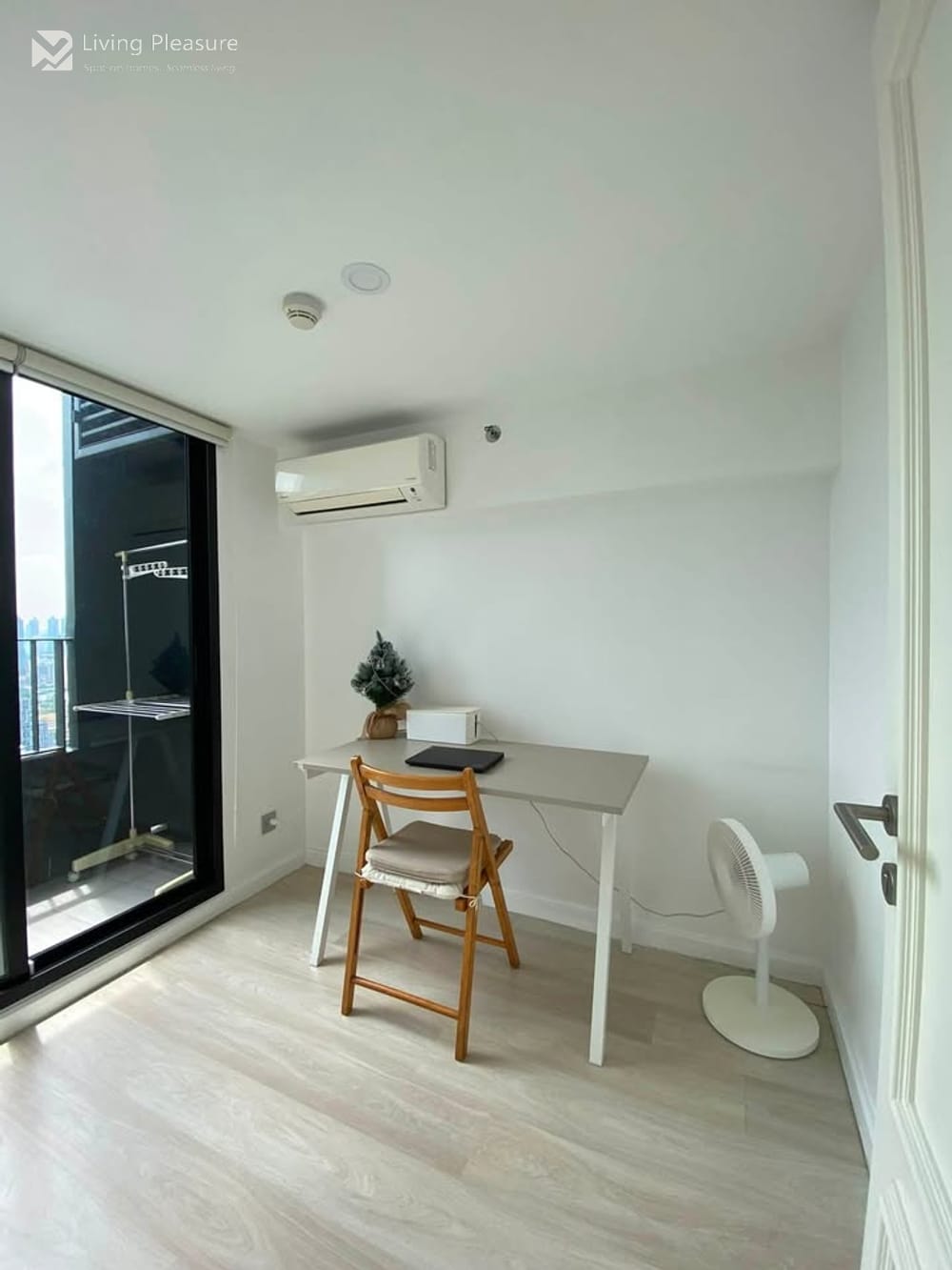 2-Bedroom Condo for Rent in Knightsbridge Prime Sathorn, Near BTS Chong Nonsi 27
