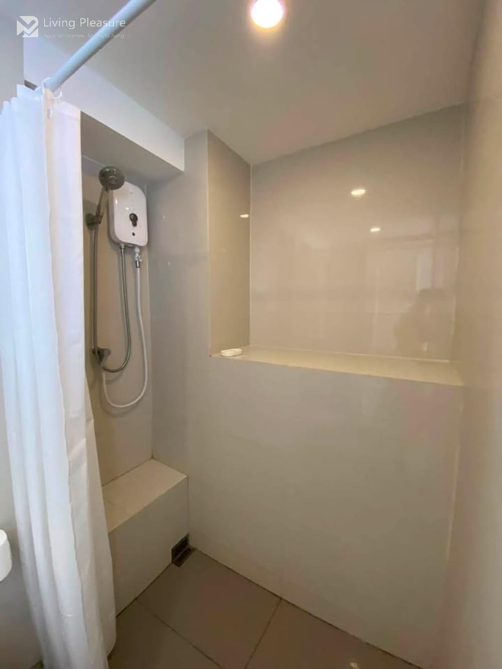 2-Bedroom Condo for Rent in Knightsbridge Prime Sathorn, Near BTS Chong Nonsi 28