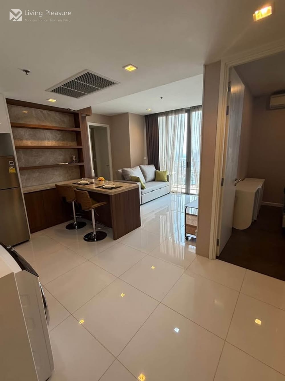 2-Bedroom Condo for Rent at Nara 9 by Eastern Star Near BTS Chong Nonsi 2