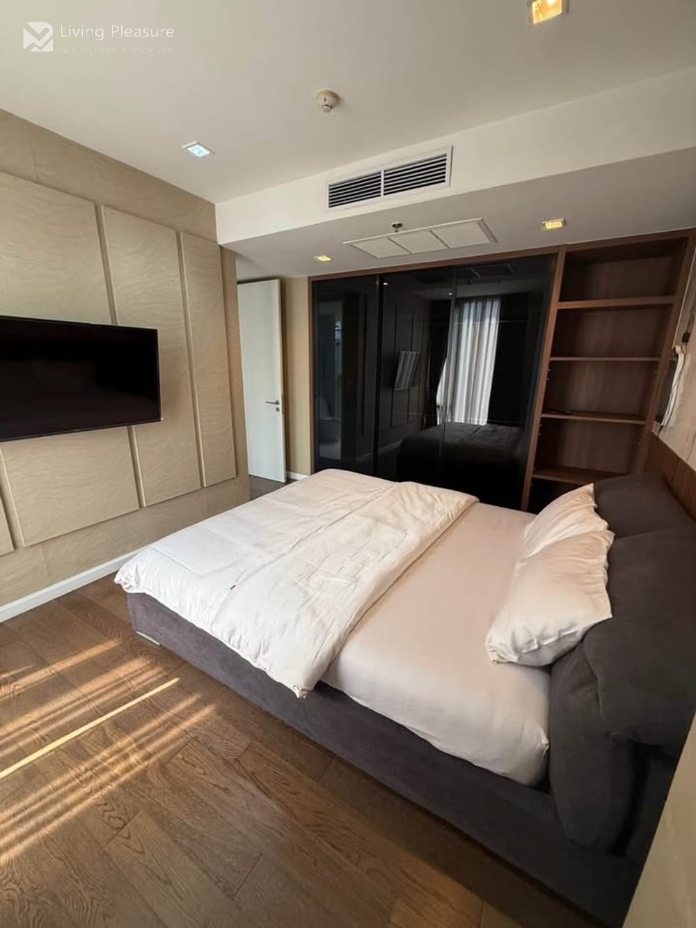 2-Bedroom Condo for Rent at Nara 9 by Eastern Star Near BTS Chong Nonsi 9