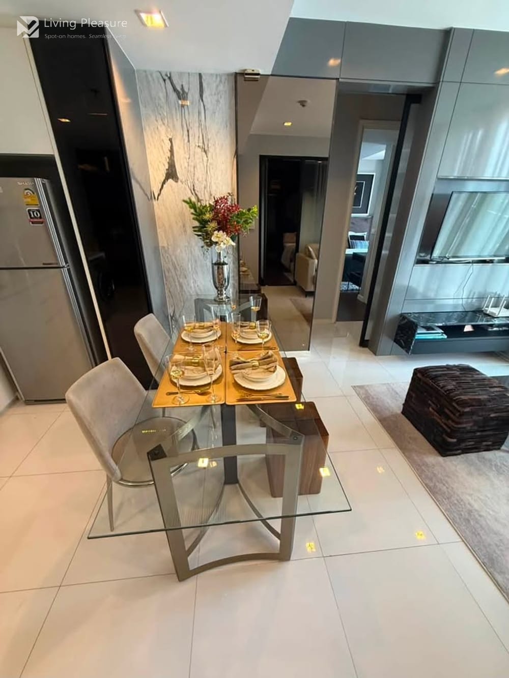 2-Bedroom Condo for Rent at Nara 9 by Eastern Star near BTS Chong Nonsi 2