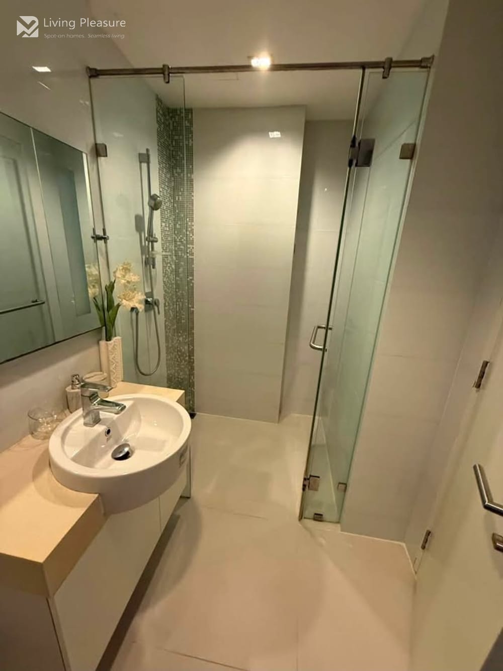 2-Bedroom Condo for Rent at Nara 9 by Eastern Star near BTS Chong Nonsi 7