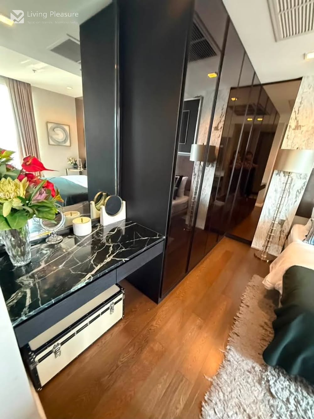 2-Bedroom Condo for Rent at Nara 9 by Eastern Star near BTS Chong Nonsi 9