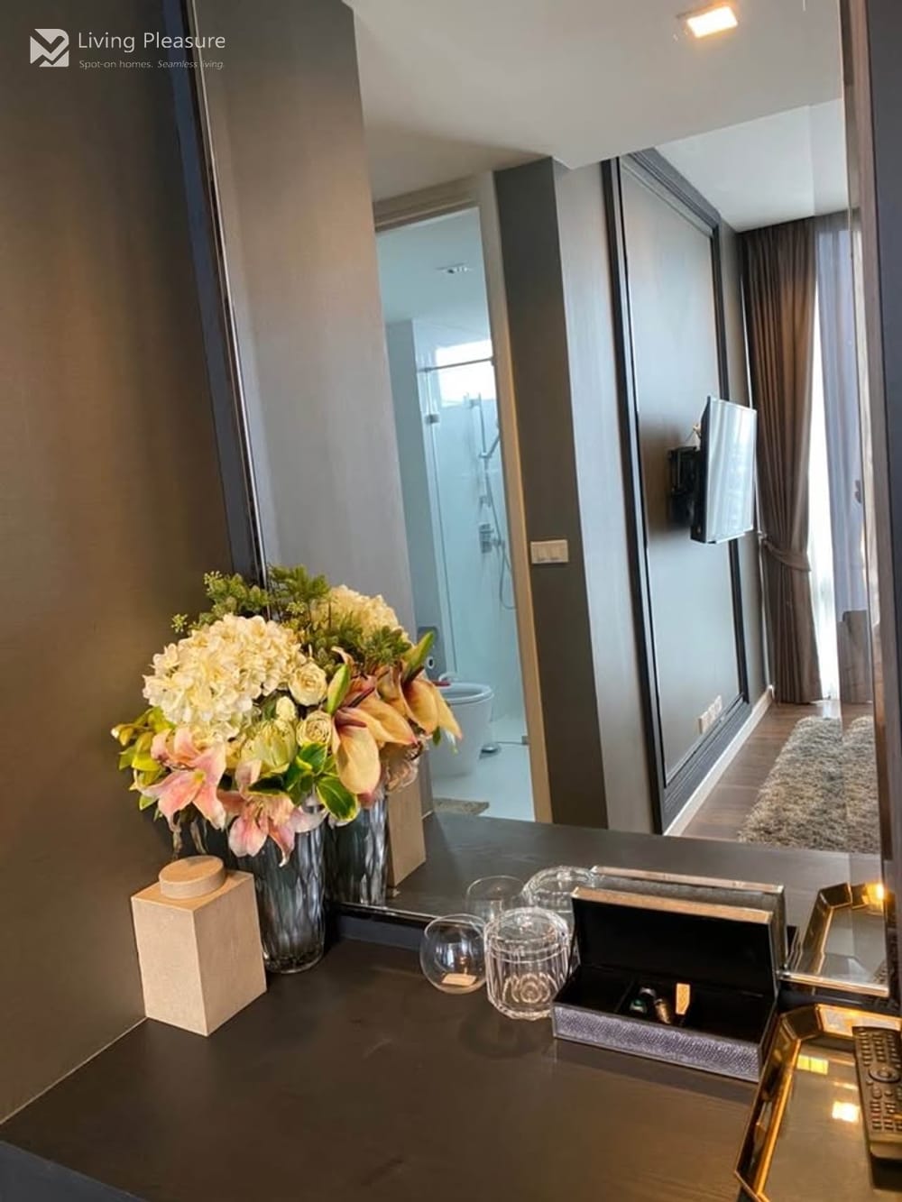 2-Bedroom Condo for Rent at Nara 9 by Eastern Star - City Views, Near BTS Chong Nonsi 3