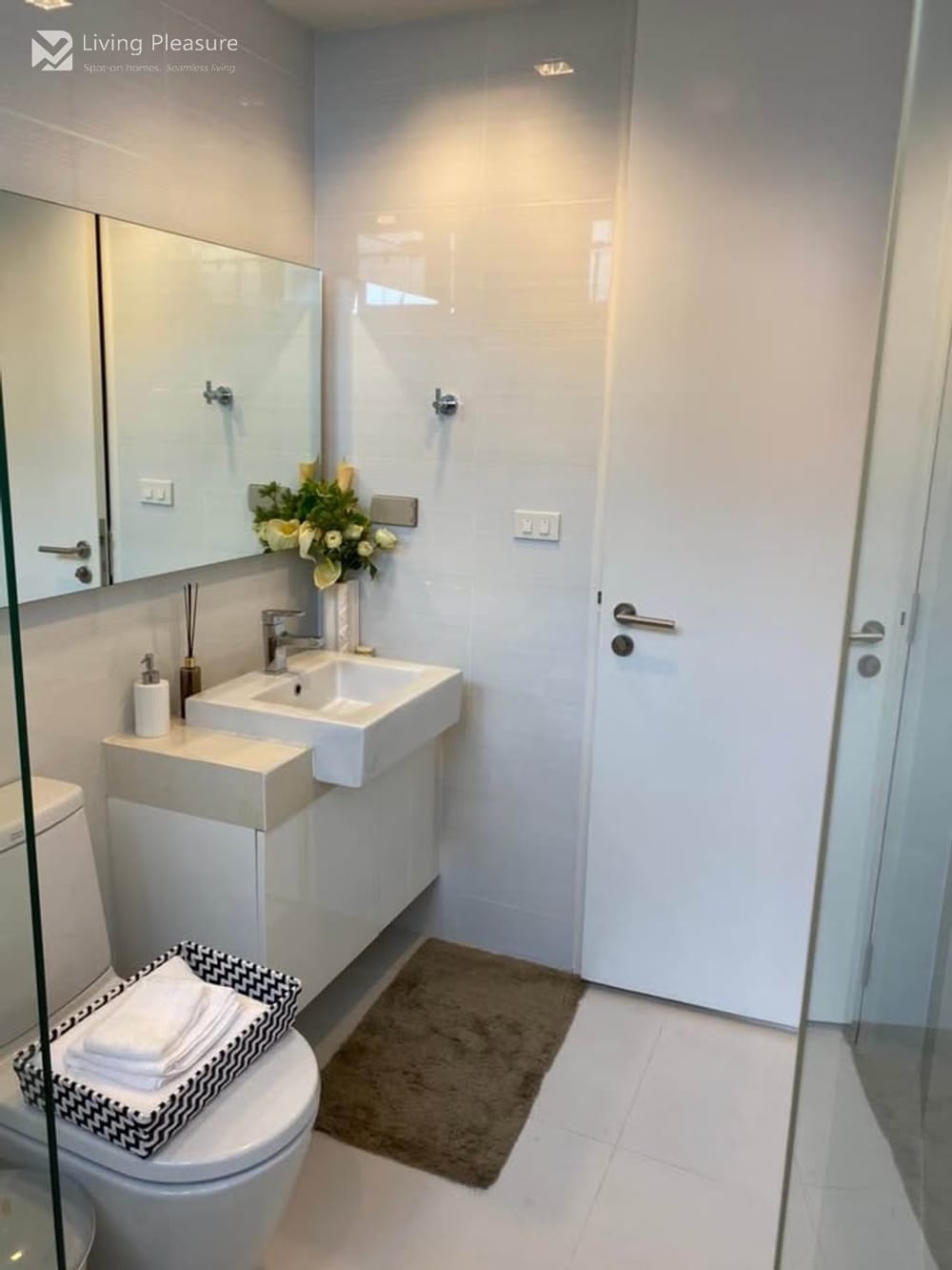2-Bedroom Condo for Rent at Nara 9 by Eastern Star - City Views, Near BTS Chong Nonsi 5
