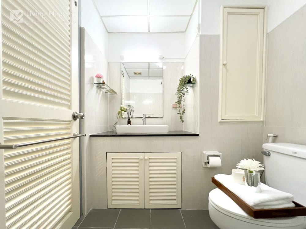 ให้เช่า 2 ห้องนอน คอนโด ใน สีลม สวีท (Silom Suite) 8