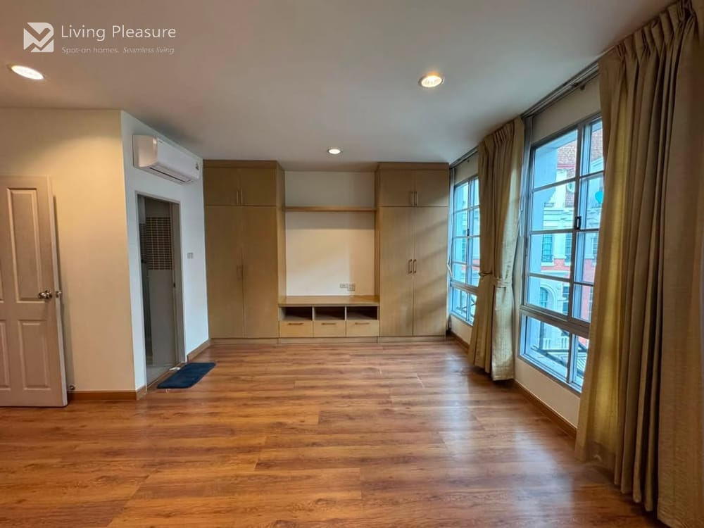 Spacious 4-Bedroom TownHouse for Rent at Baan Klang Krung (Sathorn-Narathiwas) - Pet Friendly near Central Rama 3 12