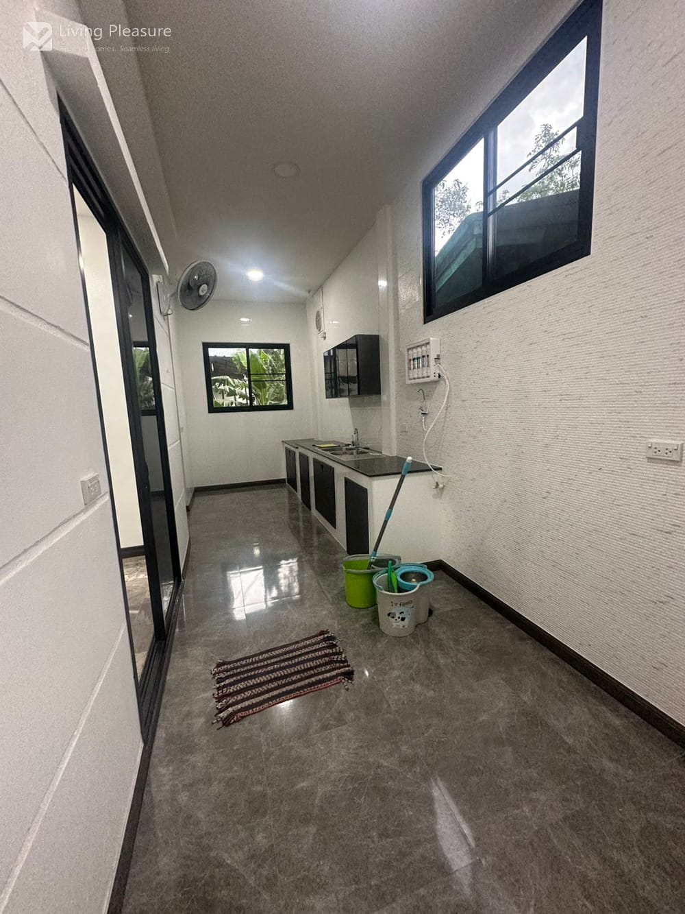 ให้เช่า 4 ห้องนอน บ้าน ใน หมู่บ้านศรีนครินทร์แกรนด์แมนชั่น (Srinakarin Grand Mansion) 5