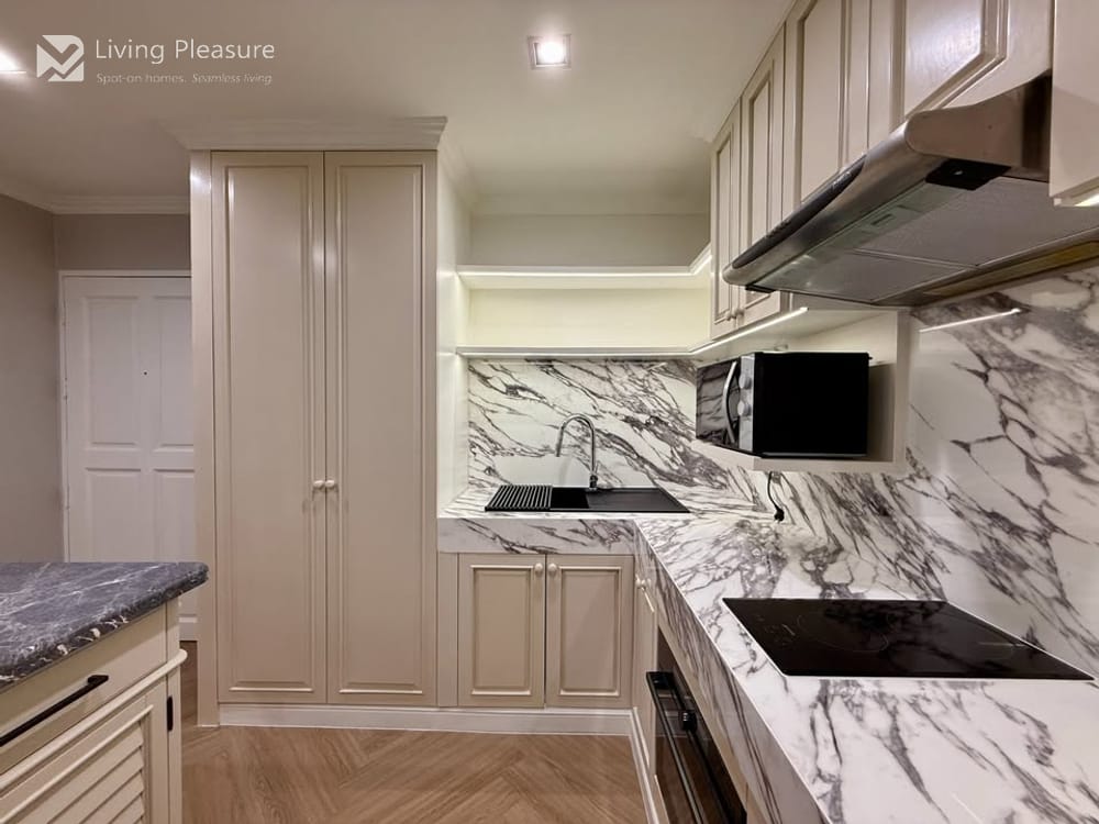 3-Bedroom Condo for Rent at Top View Tower with City View near BTS Thong Lo, Upper Sukhumvit 4