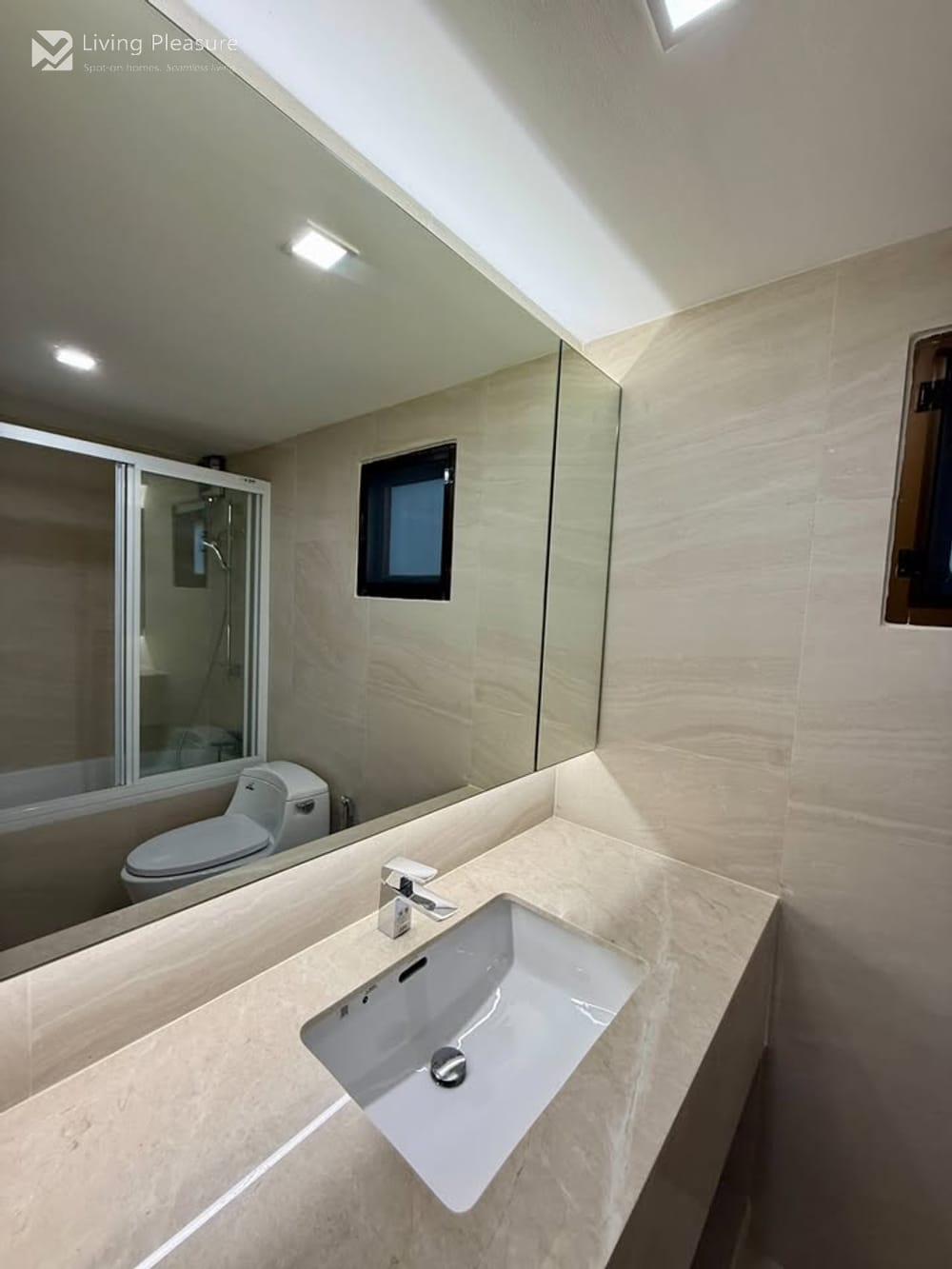 3-Bedroom Condo for Rent at Top View Tower with City View near BTS Thong Lo, Upper Sukhumvit 12