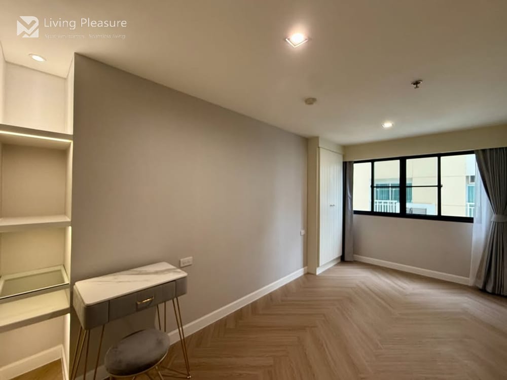 3-Bedroom Condo for Rent at Top View Tower with City View near BTS Thong Lo, Upper Sukhumvit 20
