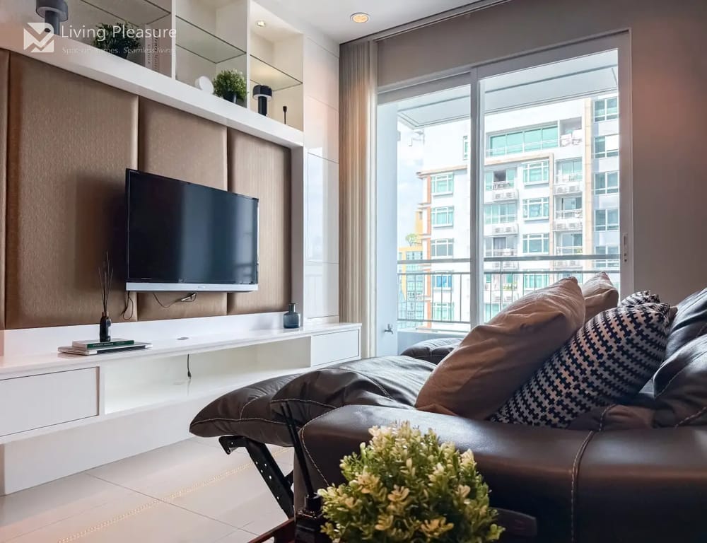 The Circle Condominium 11