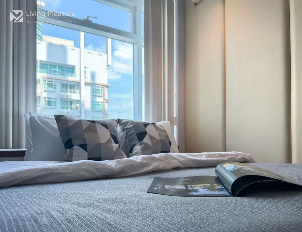 The Circle Condominium 19