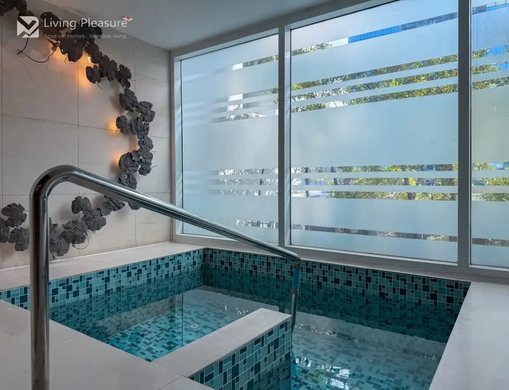The Circle Condominium 27