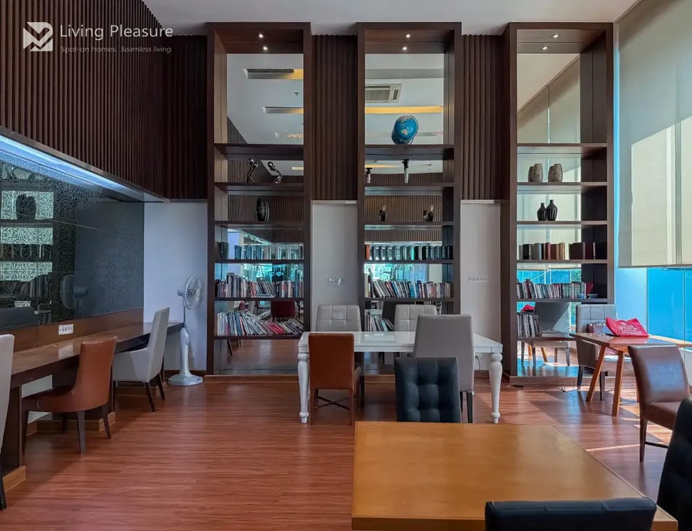 The Circle Condominium 8