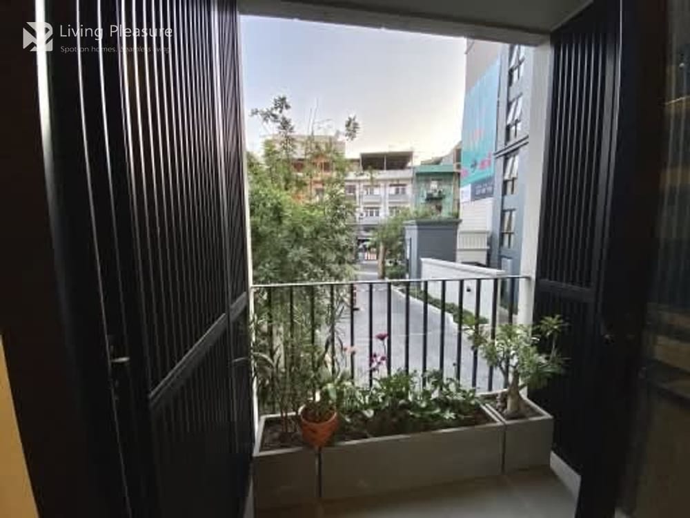 Luxury 2-Bedroom Condo for Sale and Rent at Maestro 03 Ratchada-Rama 9, Pet Friendly, Near MRT Phra Ram 9 5
