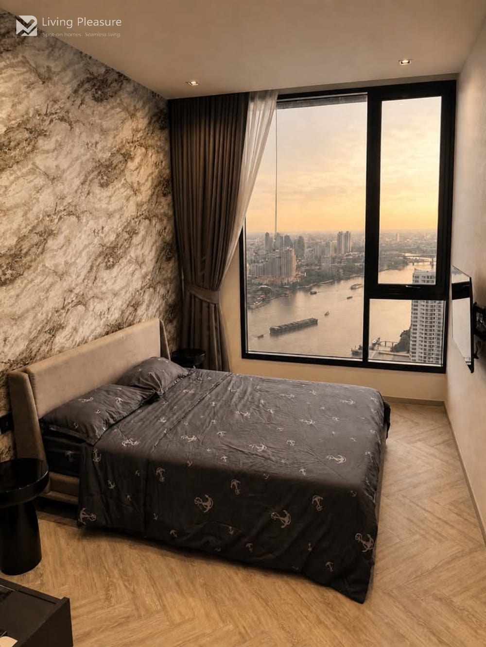 Luxury 2-Bedroom Condo for Sale and Rent at Chapter Charoennakorn - Riverside near BTS Krung Thon Buri 9