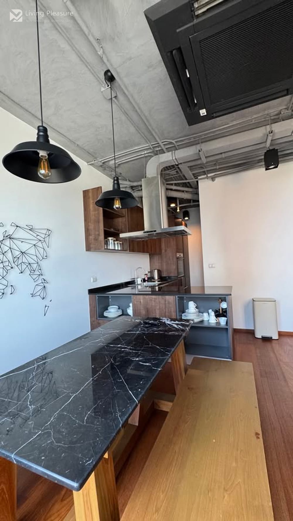 Stylish Duplex for Rent at Villa Asoke - 0.2 km to MRT Phetchaburi 3