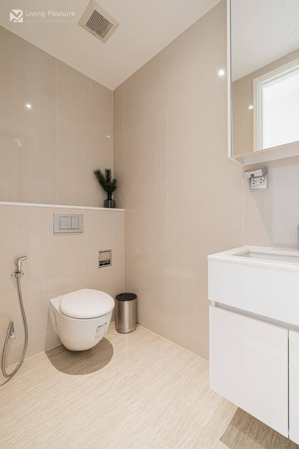 Modern 2-Bedroom Condo for Sale and Rent at H Sukhumvit 43 near BTS Phrom Phong 14
