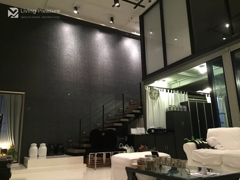 Spacious 2-Bedroom Duplex for Sale/Rent at The Emporio Place, Near BTS Phrom Phong 4