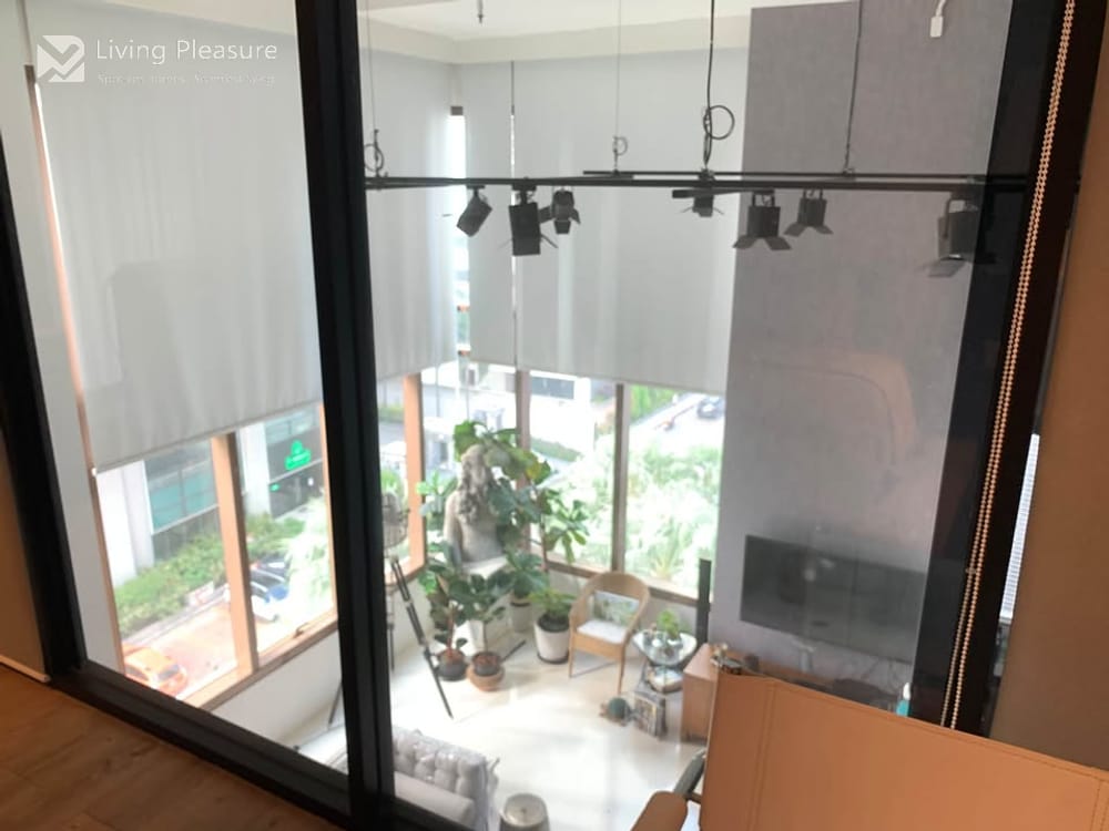 Spacious 2-Bedroom Duplex for Sale/Rent at The Emporio Place, Near BTS Phrom Phong 6