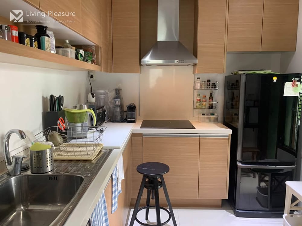 Spacious 2-Bedroom Duplex for Sale/Rent at The Emporio Place, Near BTS Phrom Phong 13