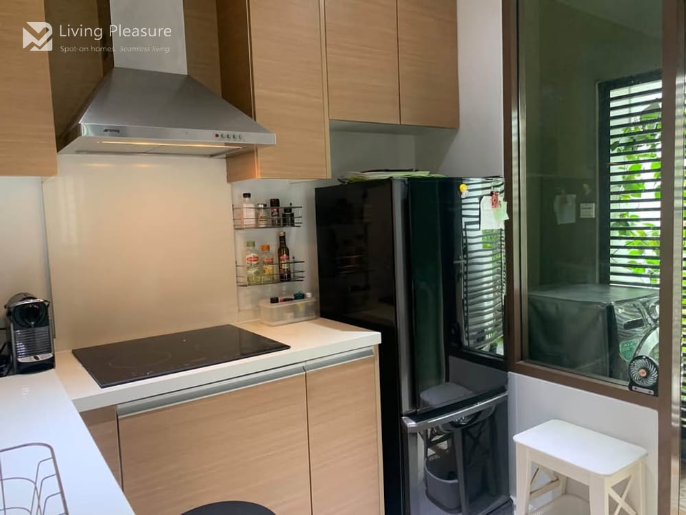 Spacious 2-Bedroom Duplex for Sale/Rent at The Emporio Place, Near BTS Phrom Phong 14