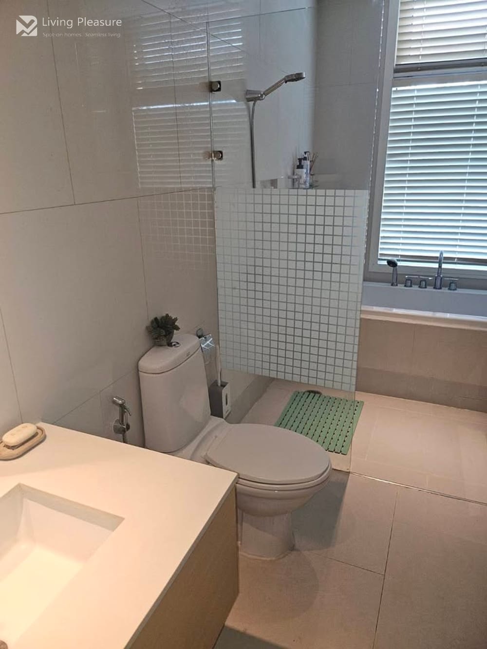 2-Bedroom Villa for Rent in Villa Rachatewi, Near BTS Ratchathewi 14
