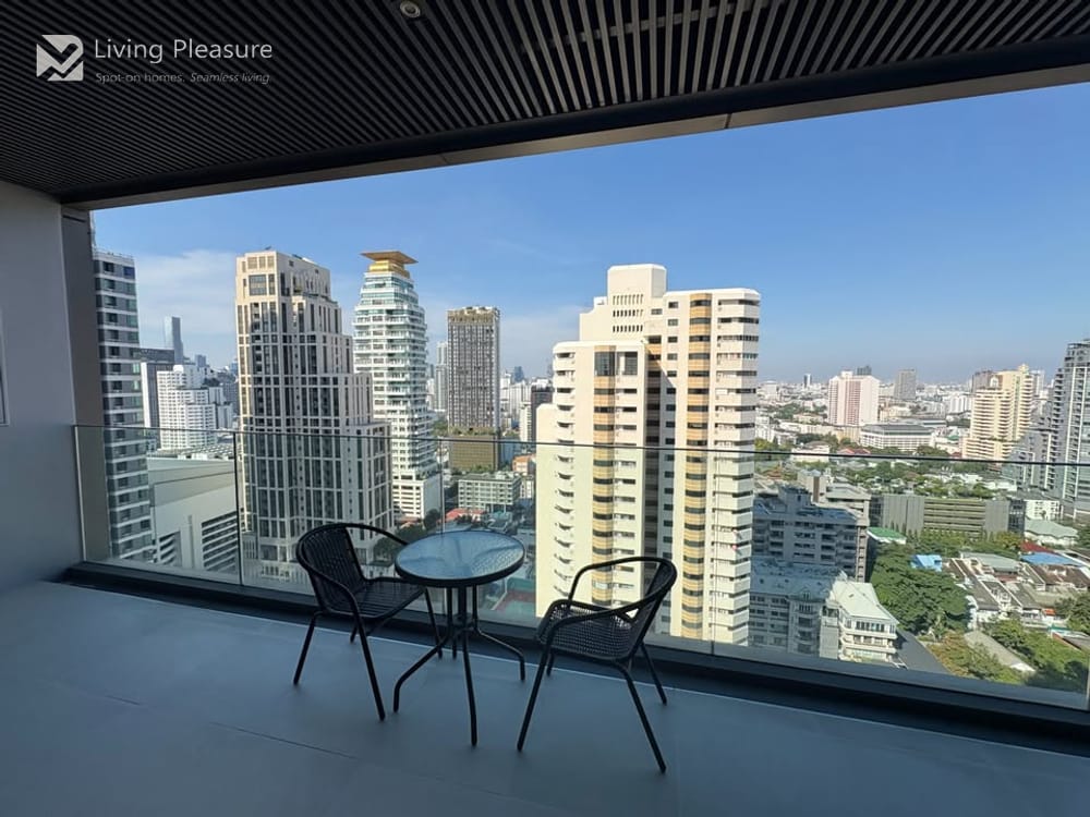 2-Bedroom Condo for Rent in Vittorio Sukhumvit 39 with City View near BTS Phrom Phong 6