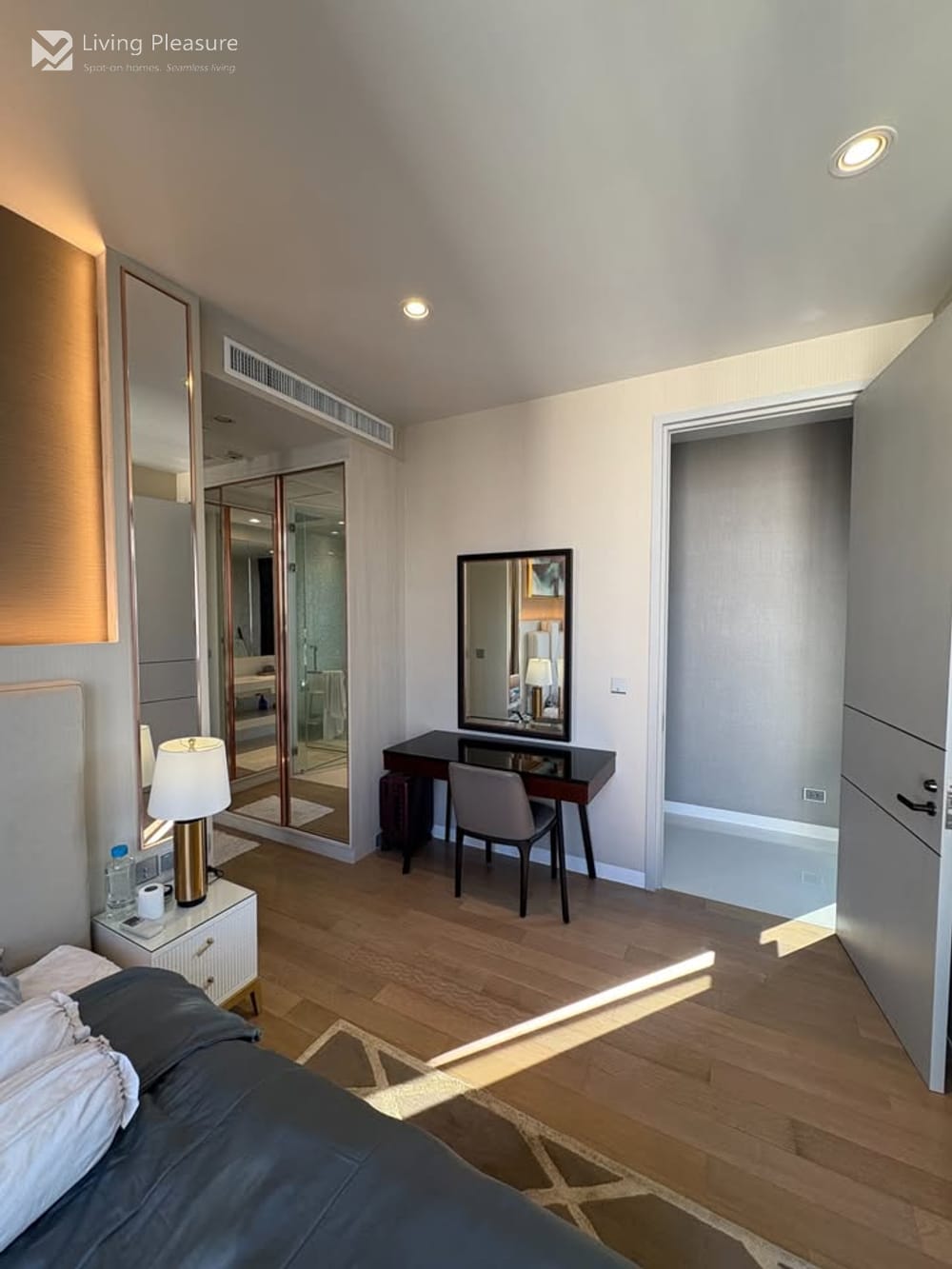 2-Bedroom Condo for Rent in Vittorio Sukhumvit 39 with City View near BTS Phrom Phong 15
