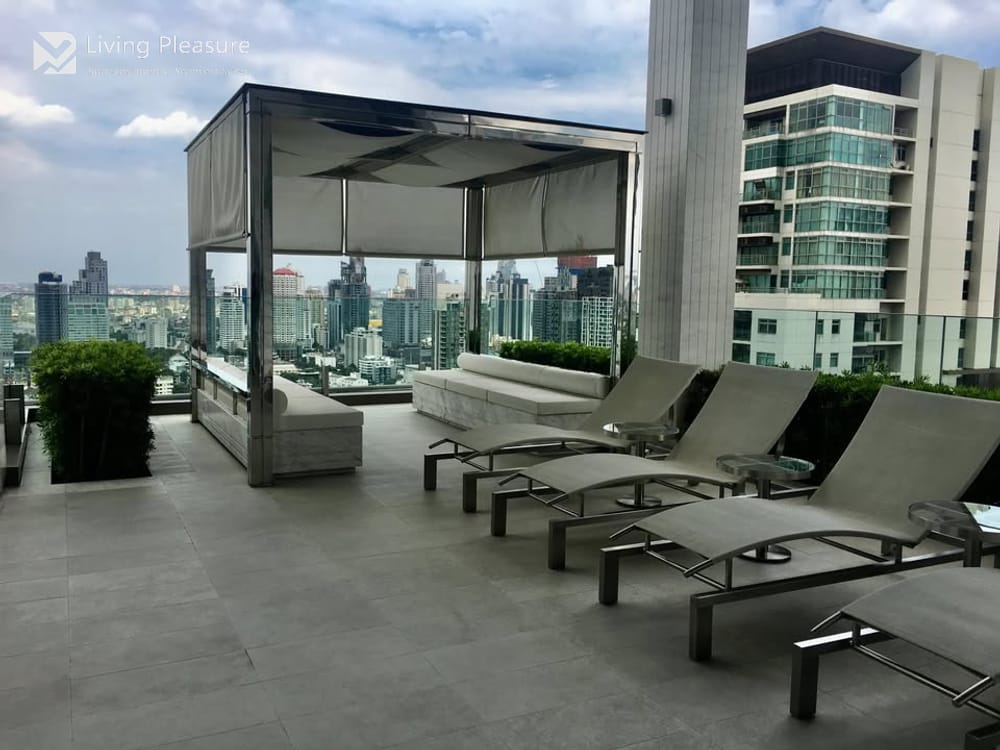 2-Bedroom Condo for Rent in Vittorio Sukhumvit 39 with City View near BTS Phrom Phong 25