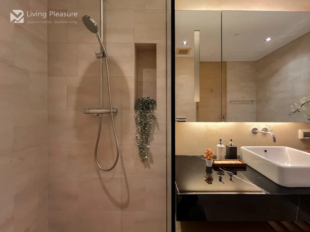 Saladaeng Residences  32