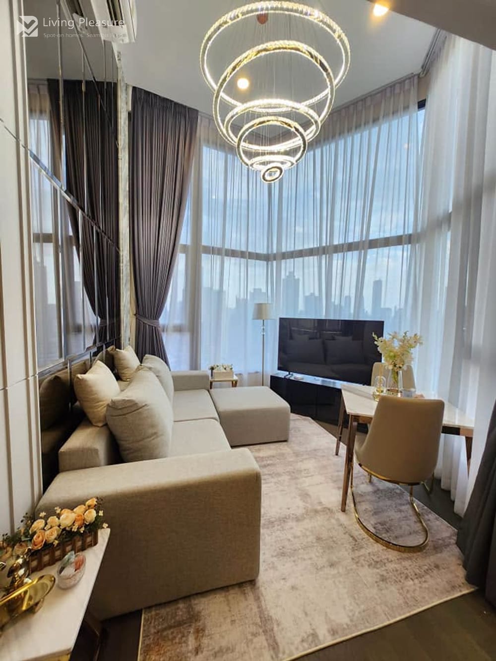 2-Bedroom Duplex for Rent with Sea View at Park Origin Chula-Samyan near MRT Hua Lamphong 2