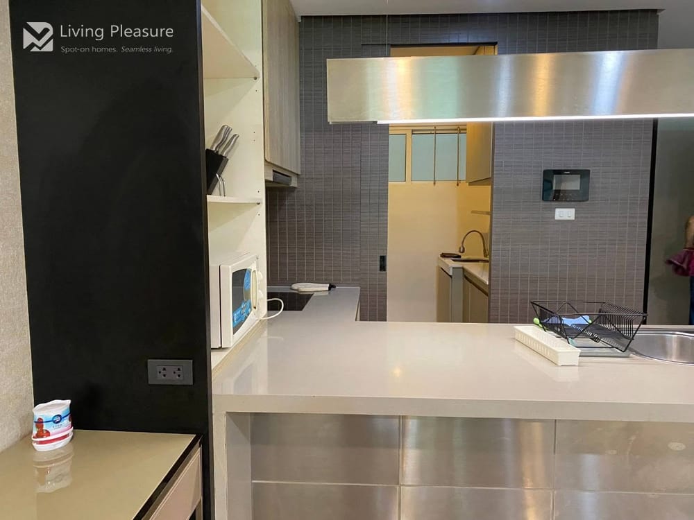 2-Bedroom Condo for Rent at Supalai River Resort with Stunning Sea View in Riverside, Bangkok 3