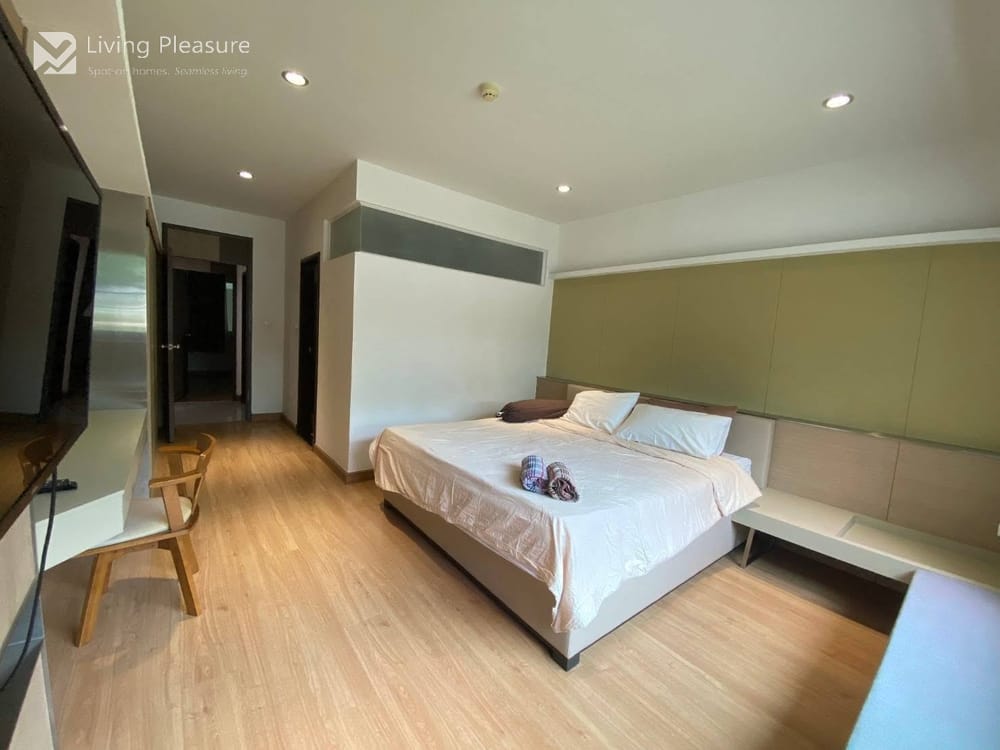 2-Bedroom Condo for Rent at Supalai River Resort with Stunning Sea View in Riverside, Bangkok 8
