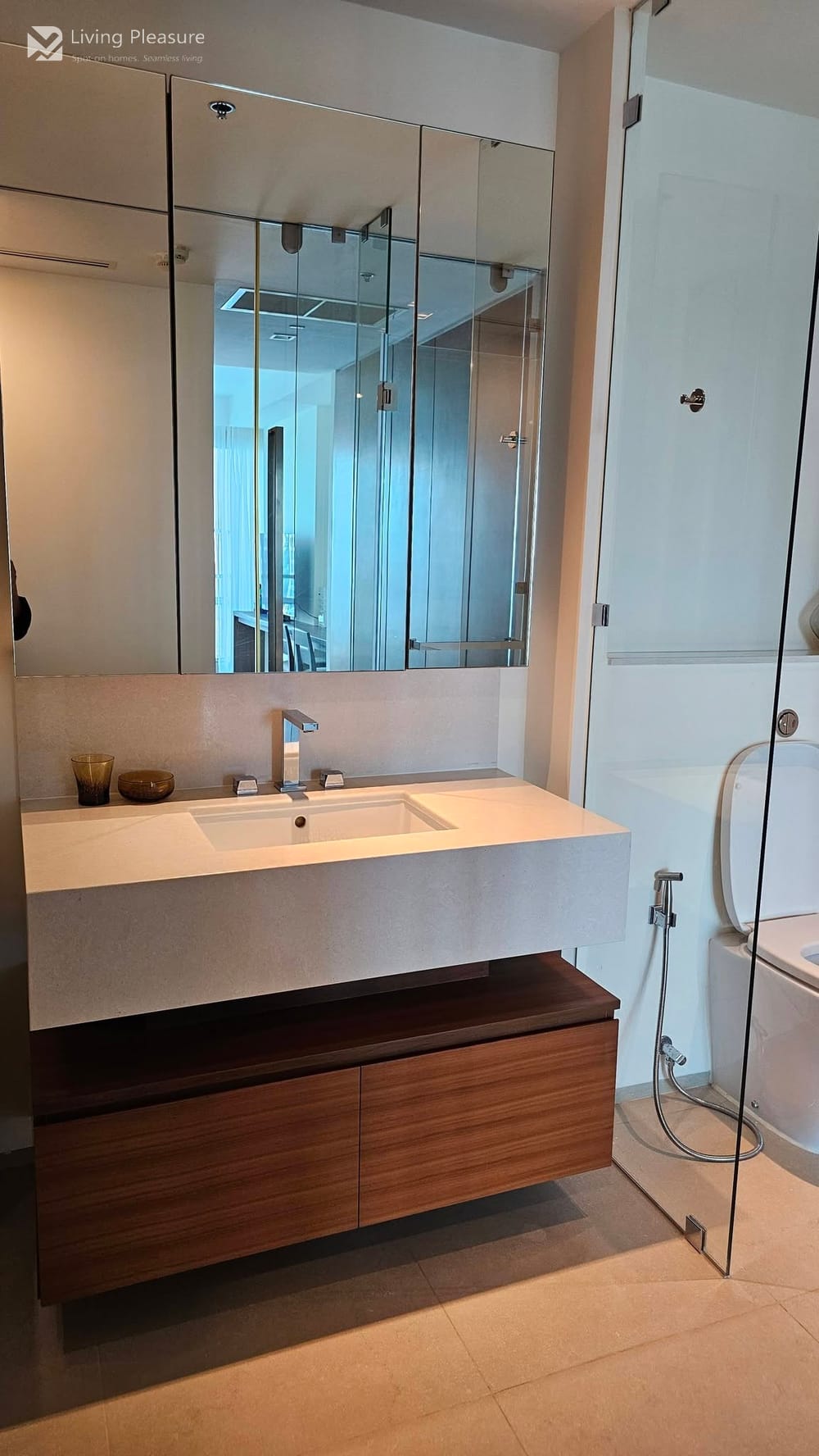 Luxury 2-Bedroom Condo for Rent at Supalai River Resort with Stunning Sea View in Riverside, Bangkok 10