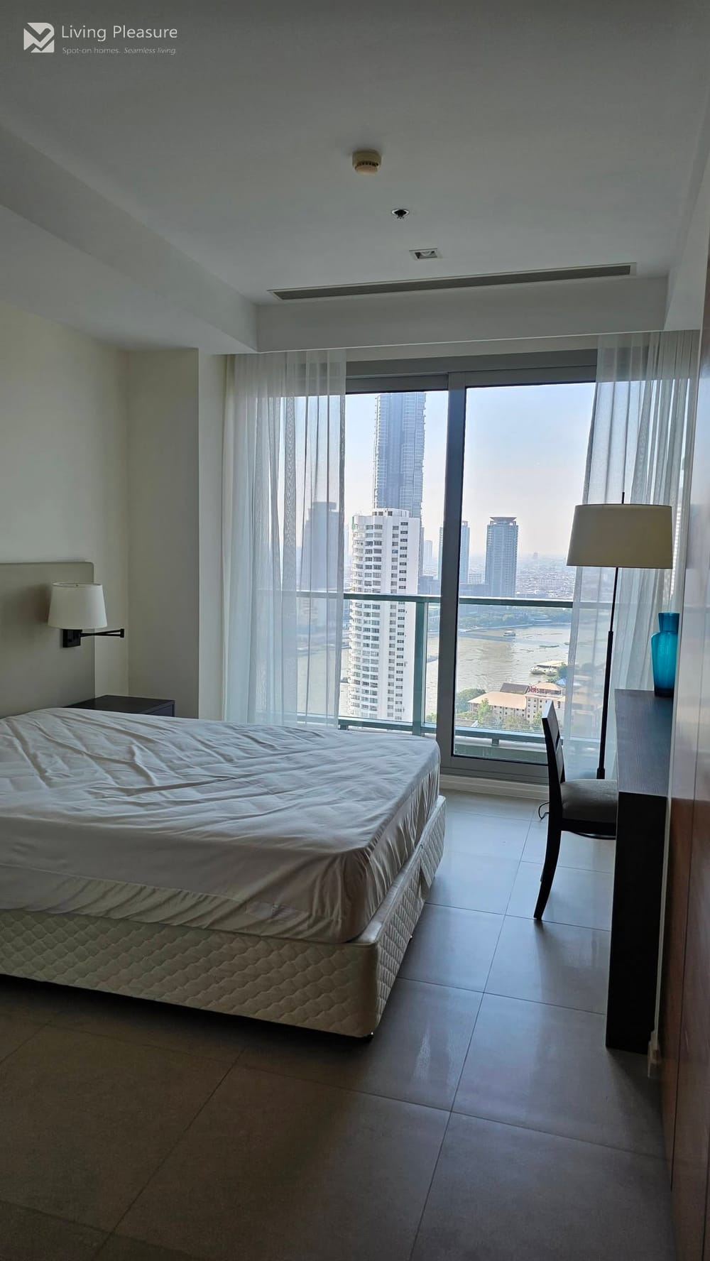 Luxury 2-Bedroom Condo for Rent at Supalai River Resort with Stunning Sea View in Riverside, Bangkok 12