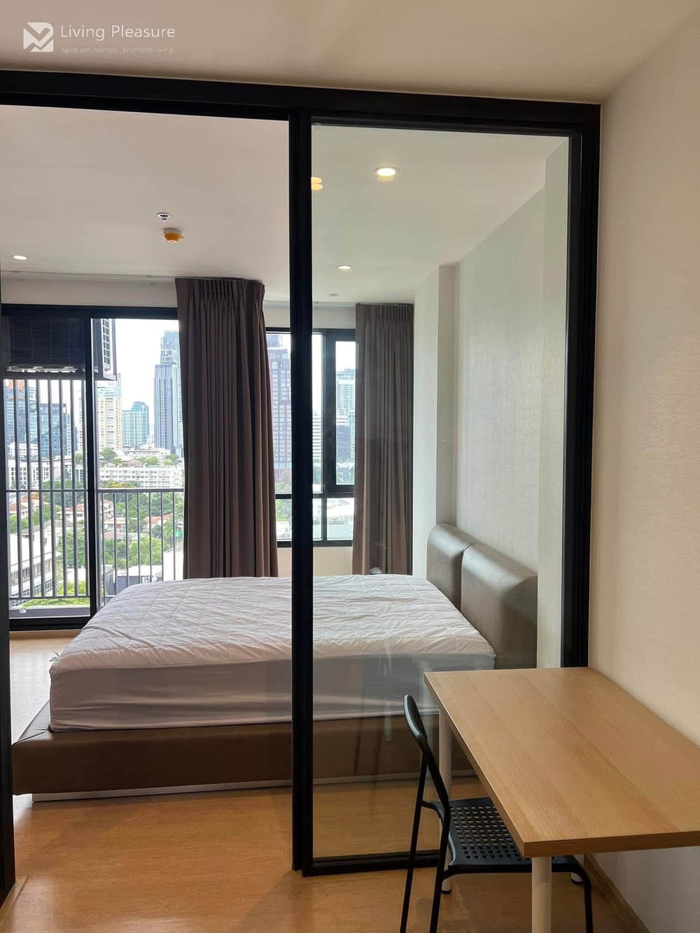 1-Bedroom Condo for Rent at MARU Ekkamai 2 - Pet Friendly, Near BTS Ekkamai 2