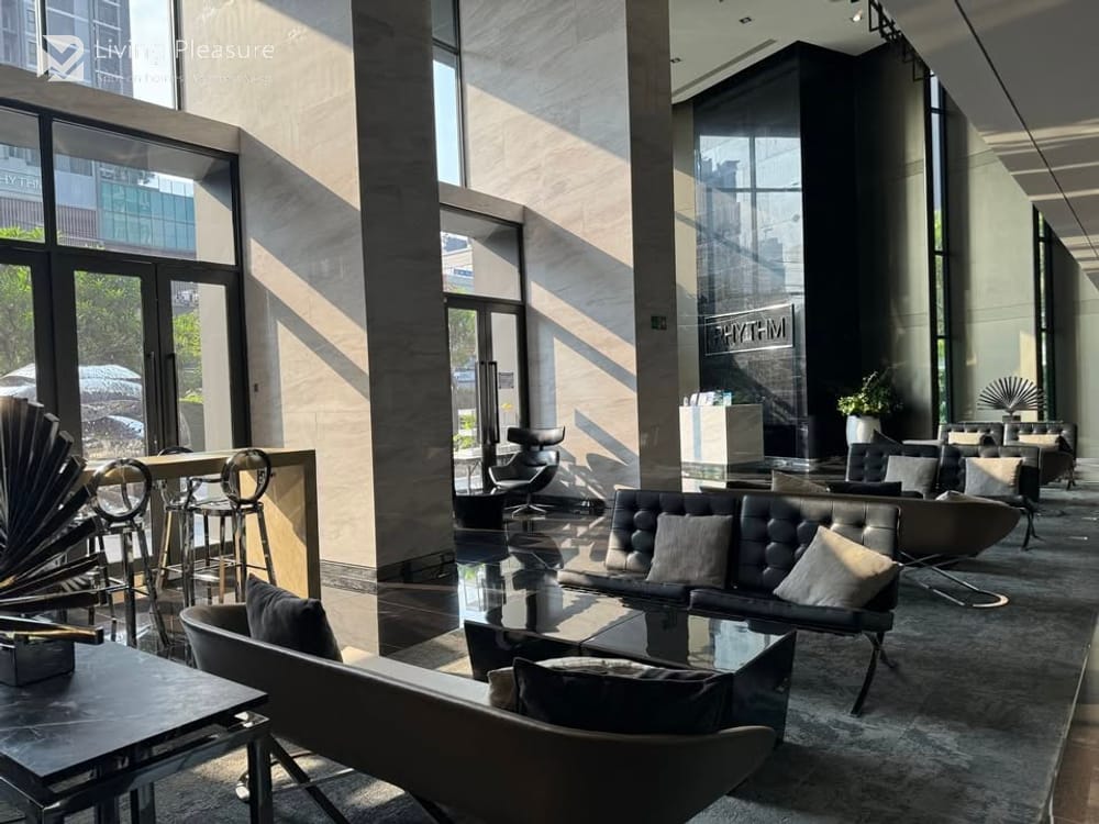 1-Bedroom Condo for Rent at Rhythm Asoke 2 Near MRT Phra Ram 9 in Huai Khwang, Bangkok 10