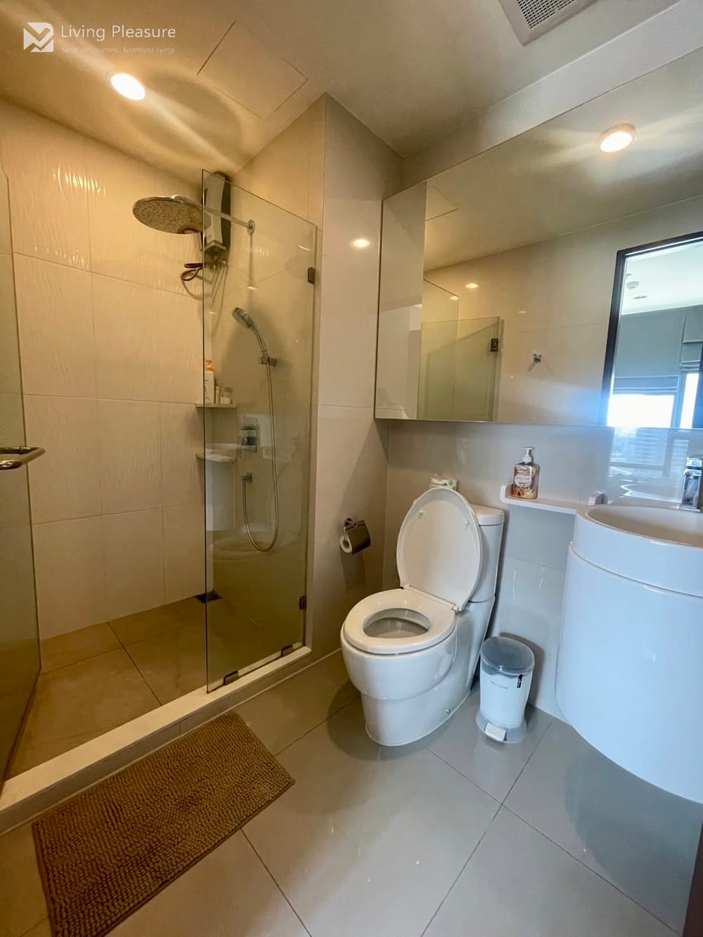 1-Bedroom Condo for Rent at Rhythm Asoke 2 Near MRT Phra Ram 9 in Huai Khwang, Bangkok 9