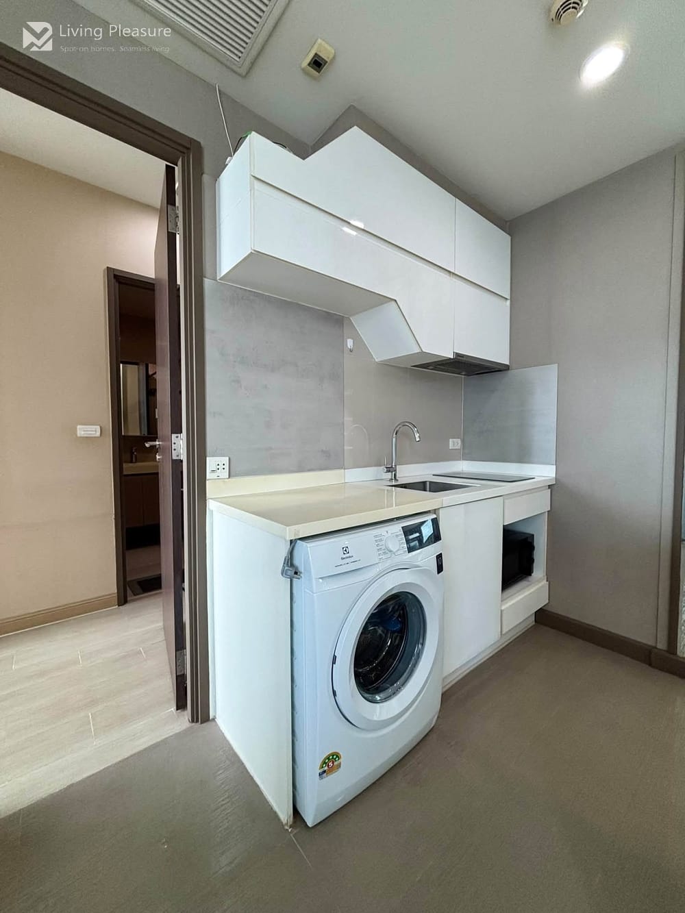 1-Bedroom Condo for Rent at Pyne by Sansiri | Stunning City View Near BTS Ratchathewi 7