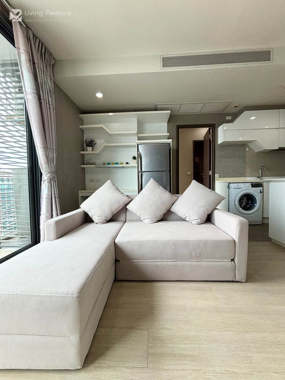 1-Bedroom Condo for Rent at Pyne by Sansiri | Stunning City View Near BTS Ratchathewi 11