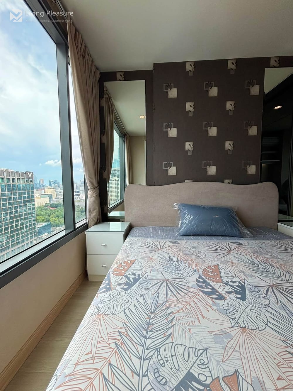 1-Bedroom Condo for Rent at Pyne by Sansiri | Stunning City View Near BTS Ratchathewi 16