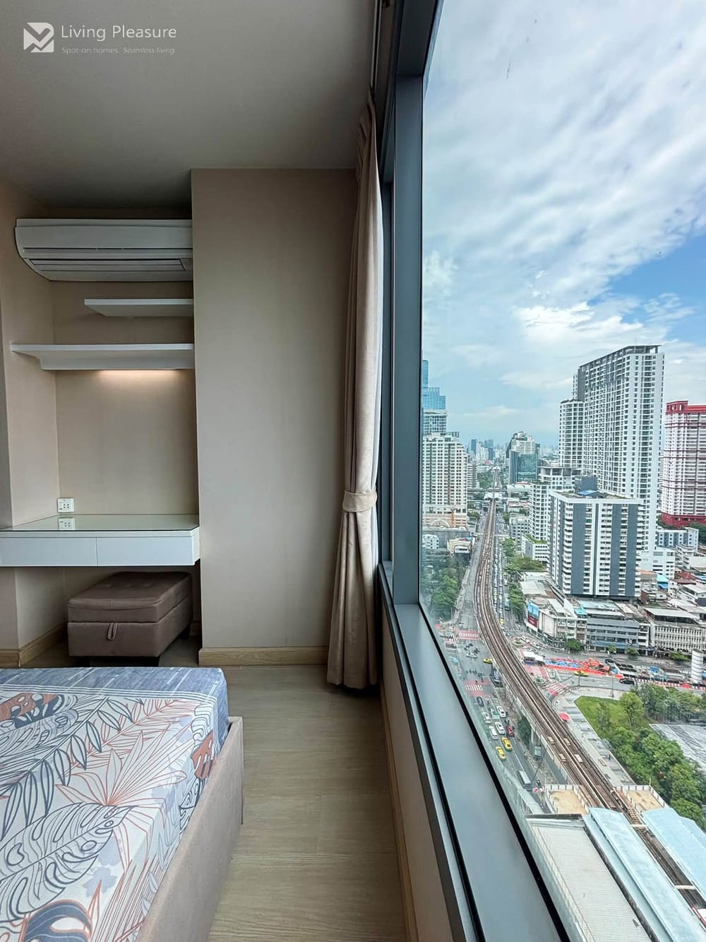 1-Bedroom Condo for Rent at Pyne by Sansiri | Stunning City View Near BTS Ratchathewi 18