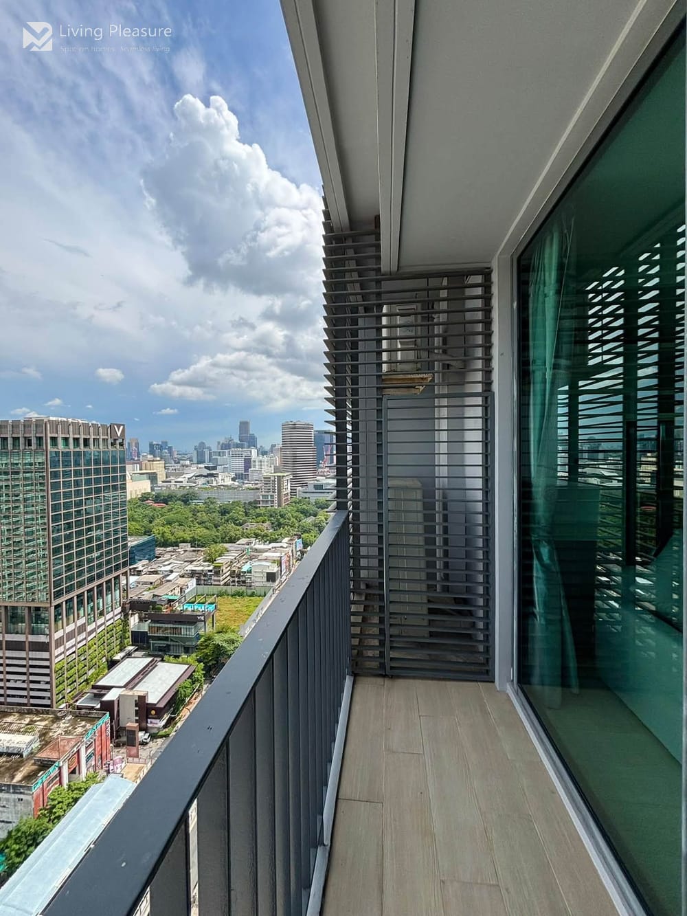 1-Bedroom Condo for Rent at Pyne by Sansiri | Stunning City View Near BTS Ratchathewi 27