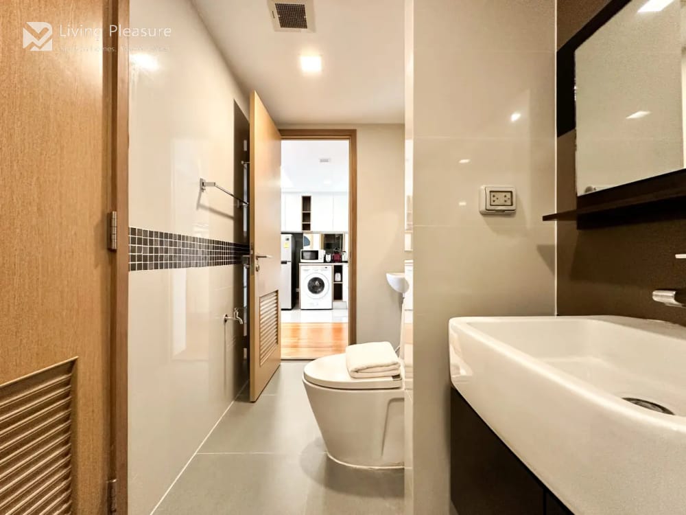 Interlux Premier 15