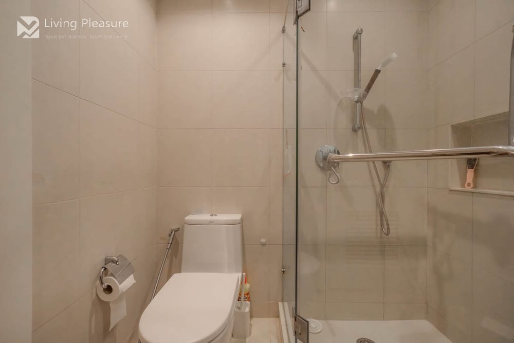 2 Bedroom Unit in Athenee Residence, Upper Sukhumvit - Steps from BTS Phloen Chit 10