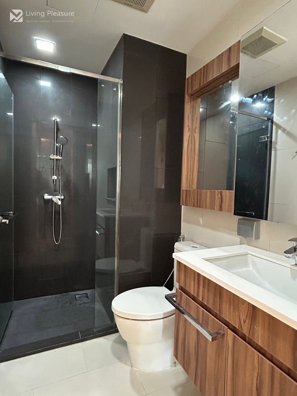 2-Bedroom Condo for Rent in Via 31, Upper Sukhumvit - City View, Near BTS Phrom Phong 4