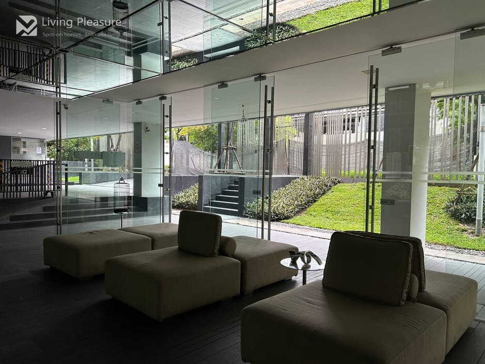 2-Bedroom Condo for Rent in Via 31, Upper Sukhumvit - City View, Near BTS Phrom Phong 13
